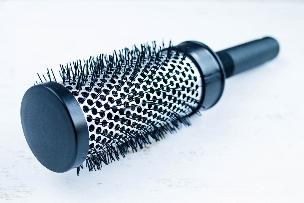 How To Clean Hair Brushes | Home Cleaning Services | Maid Service | Planet  Maids